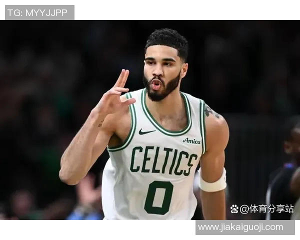 塔图姆Ins分享观战照片，心系球队支持