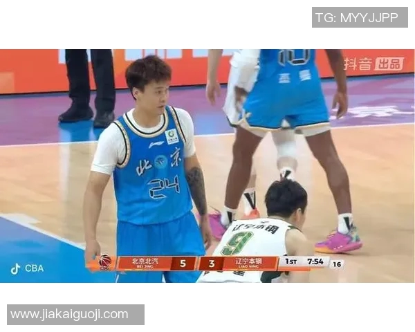 赵睿致意新疆老友，积极融入北京男篮战术体系