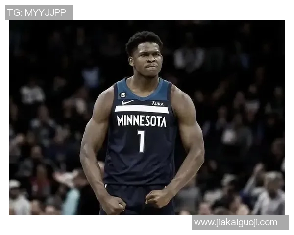 还剩3分钟森林狼领先18分，爱德华兹等主力球员被换下